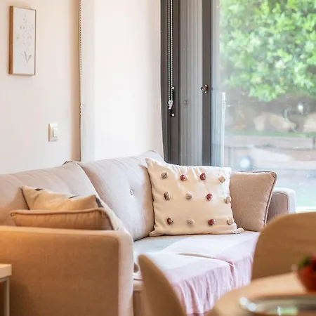 شقة Charming Garden En 
