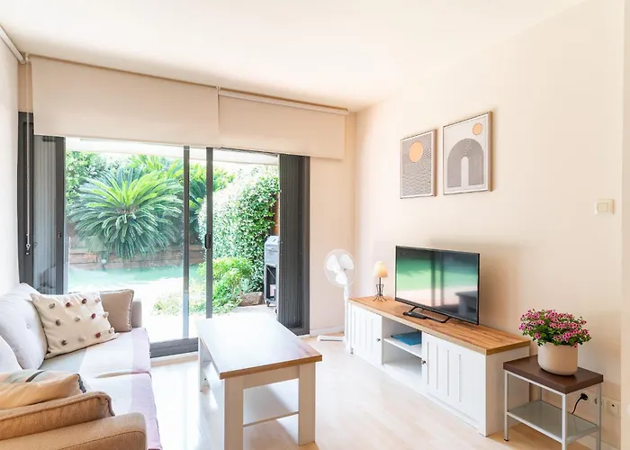 Appartement Charming Garden En Jardins De Sa Boadella *