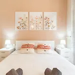 Apartment Charming Garden En 
