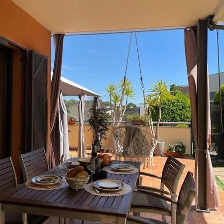 Apartment Charming Garden En 