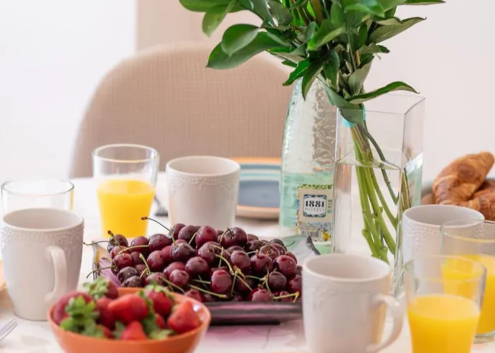 Апартаменты Charming Garden En 